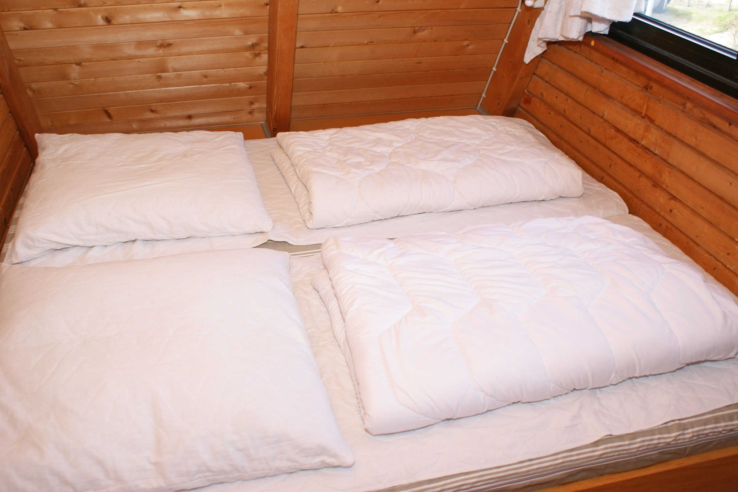 3 makuuhuonetta, vauvan matkasänky, Wi-Fi