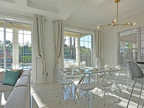Interior - Style & Luxury: Pool, Views, Movie & Game Room (Reunion)