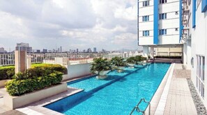 Pool - METROSTYLE LIVING... (New Manila)