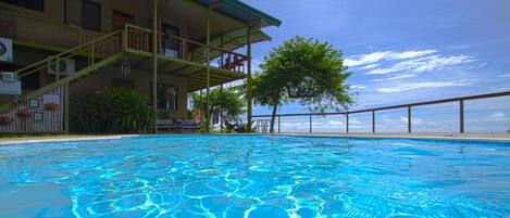 Piscina a l'aire lliure