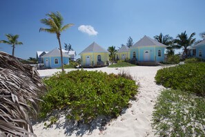 Exterior - Paradise Bay (Rokers Point)