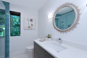 Combined shower/bathtub, hair dryer