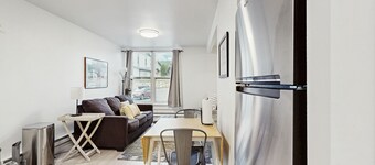 Modern condo w/mountain views - close to Big Sky/Moonlight Basin!