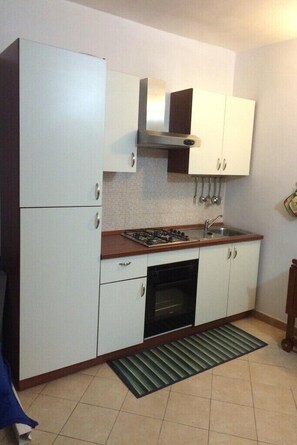 Blender, cookware/dishes/utensils