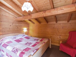 4 soverom, wi-fi (inkludert) og sengetøy