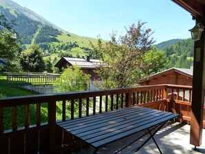 Property grounds - Cozy chalet for 10, fireplace, garage, WIFI, pets welcome (La Clusaz)