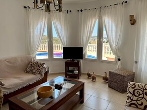 TV - Villa Sally - Benitachell, Costa Blanca (Benitachell)
