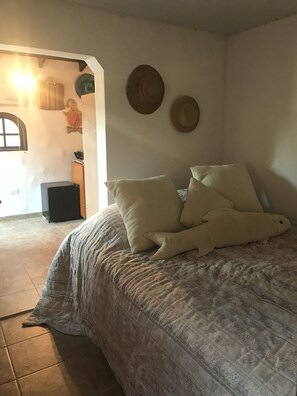 1 室のベッドルーム、WiFi、ベッドシーツ