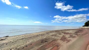 Am Strand, Liegestühle