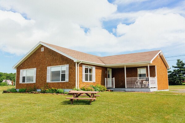 المنشأة من الخارج