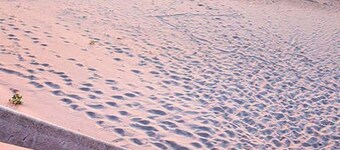 Unit 2 - Bay view duplex cottage, near coffee shops, restaurants and beach