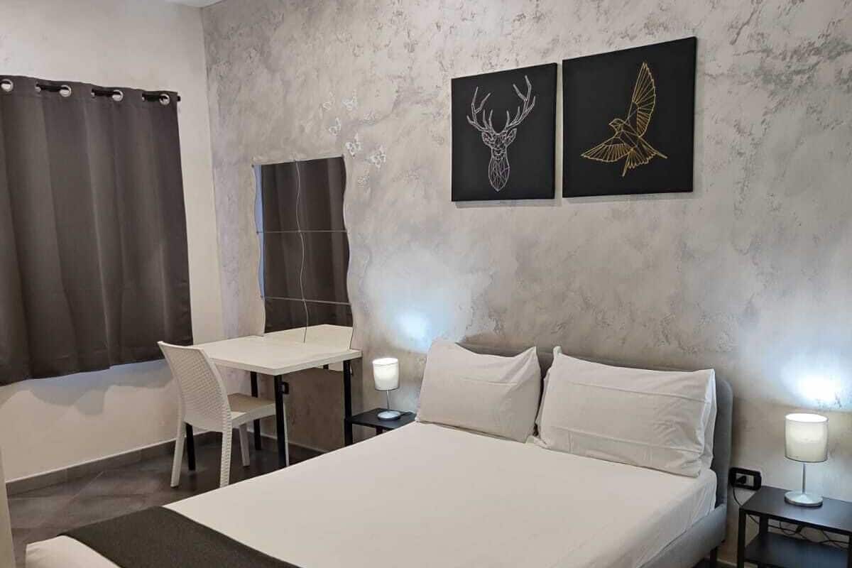 1 bedroom, premium bedding, down duvets, desk
