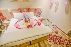 Deluxe Double Room, 1 King Bed
