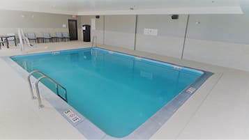 Indendørs pool