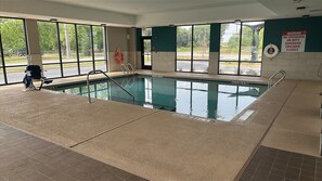 Indoor pool - avid hotel Perry-National Fairground Area by IHG (Perry)