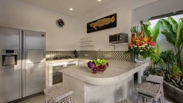 Dishwasher, dining tables