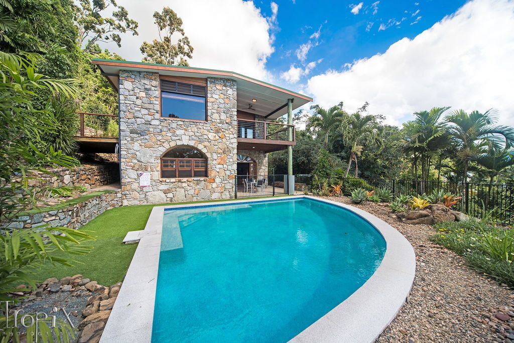 Private Stone House  — image 6