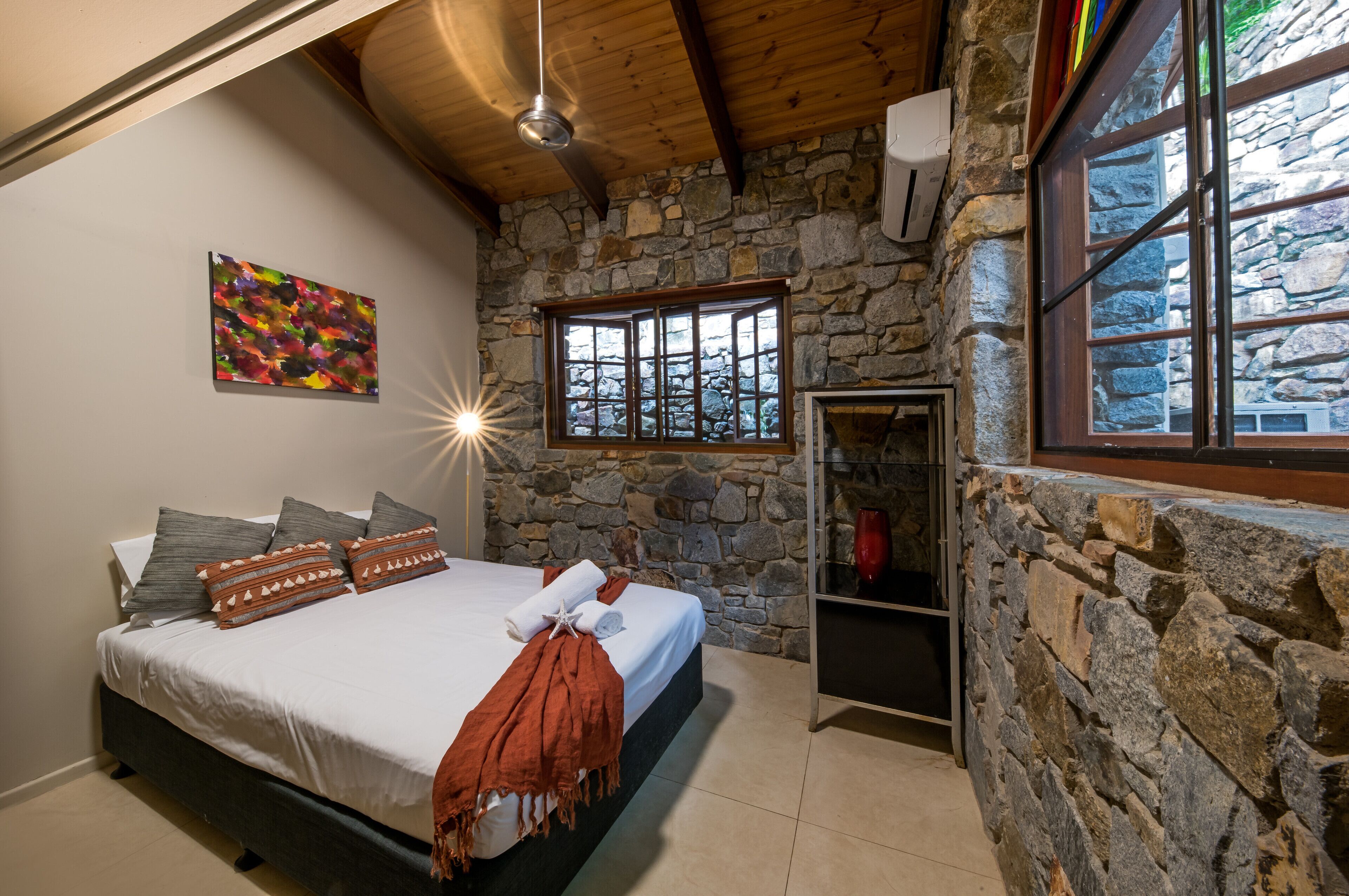 Private Stone House  — image 17