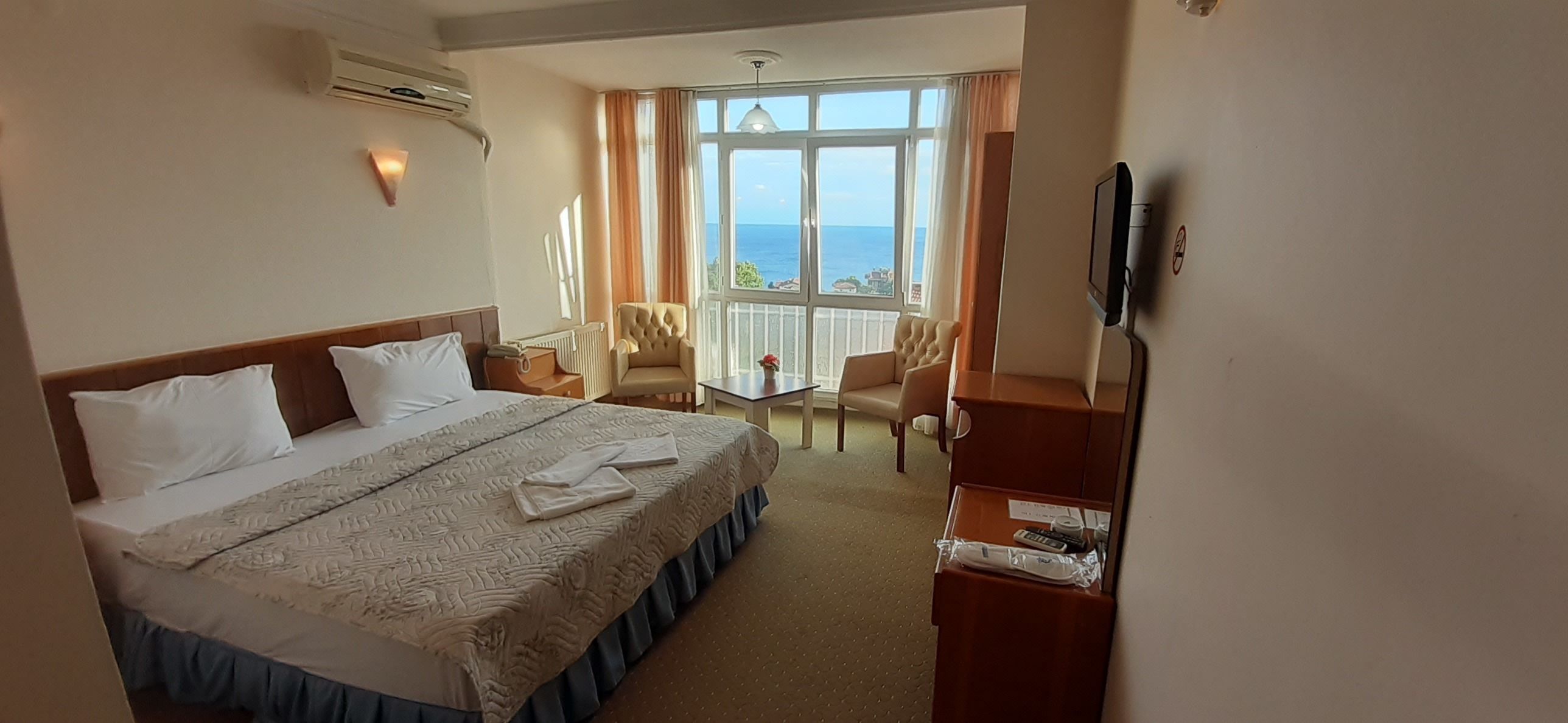 Minibar, desk, laptop workspace, soundproofing