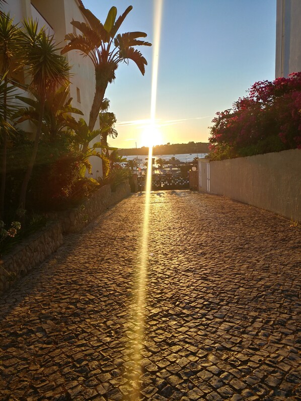 Property grounds - Clube Alvor Ria 103 Luxury sea view 1bed apartment outstanding central location. (Alvor)