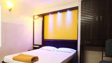 Deluxe Room | Free WiFi