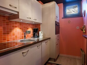 Fridge, microwave, dishwasher