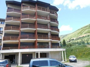 Esterni