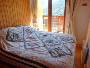 3 bedrooms