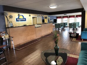 Dining - daysinn sharonville (Cincinnati)