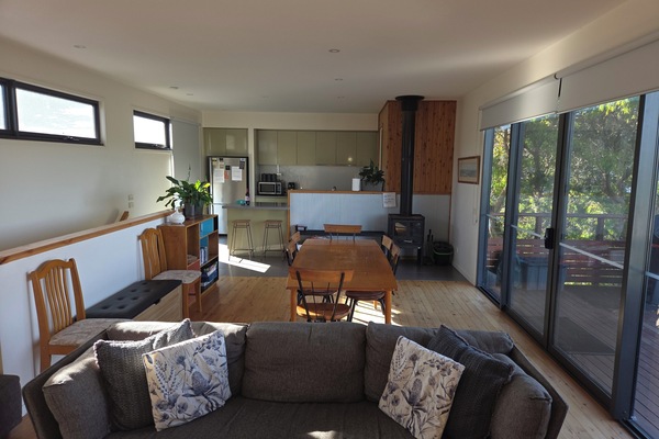Smart TV, fireplace, Netflix, DVD player
