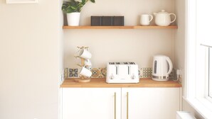 Design House, 3 Bedrooms | Private kitchen