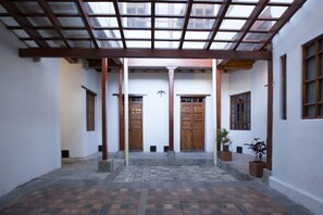 Interior - SPACIOUS COLONIAL APARTMENT *Amazing view to PANECILLO* (Quito)