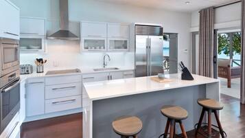 Stovetop, dishwasher, cookware/dishes/utensils