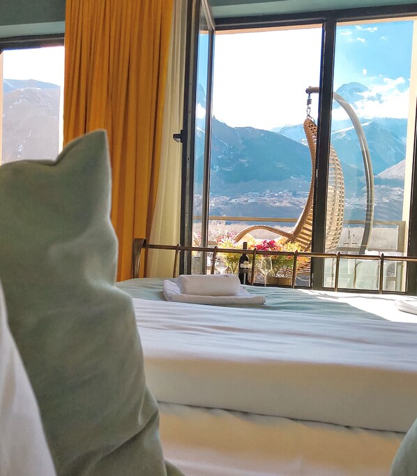 Standard trippelrum (7) | Utsikt mot bergen