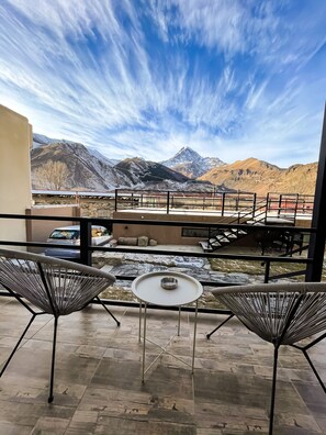 Standardrum - 1 queensize-säng (2) | Utsikt mot bergen