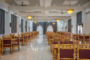 Business centre - Hotel Natraj & Resort (Mansa)