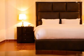 Executive Room, 1 King Bed, Accessible, Executive Level