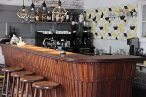 Bar (en la propiedad)