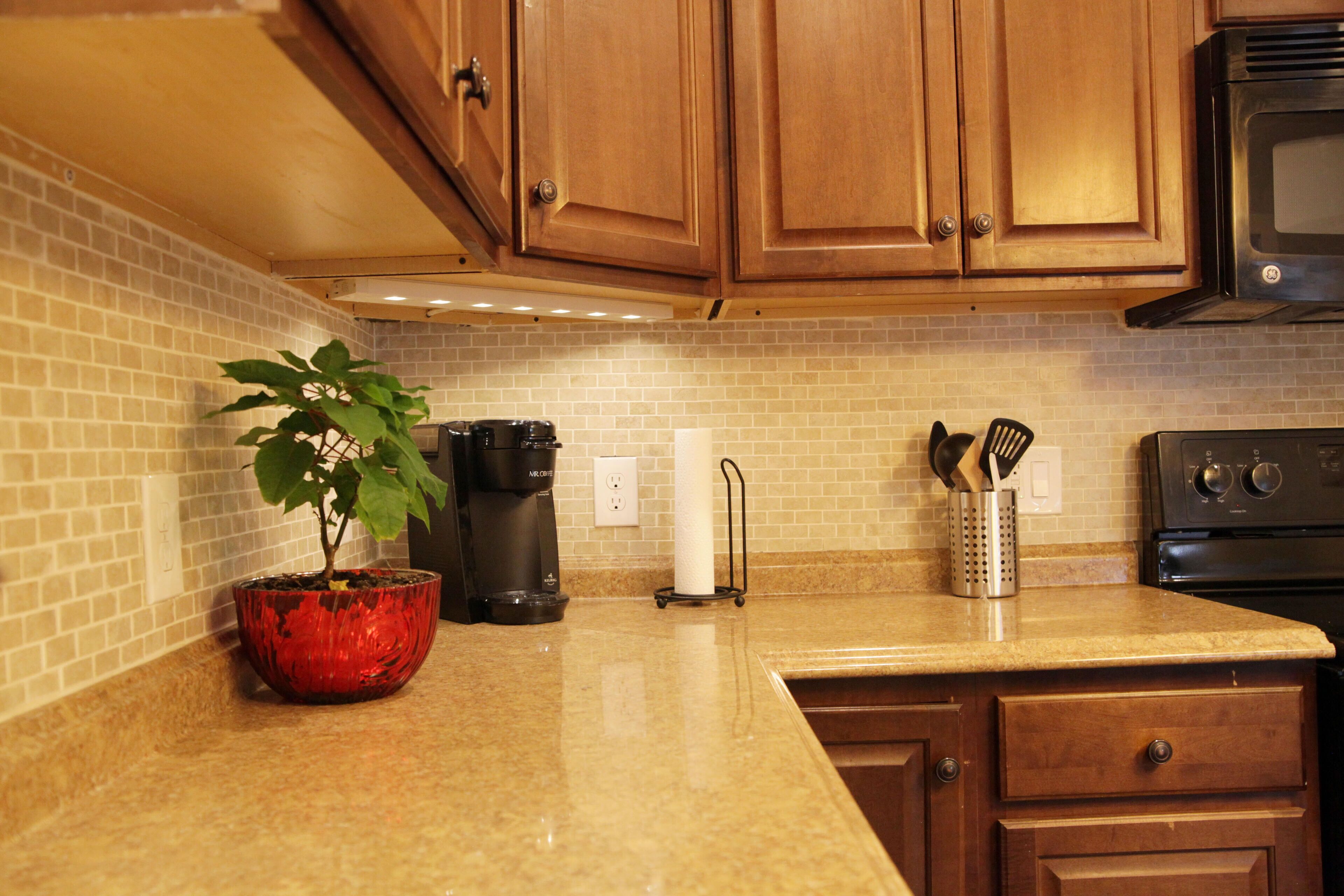 冰箱、微波炉、烤箱、炉灶