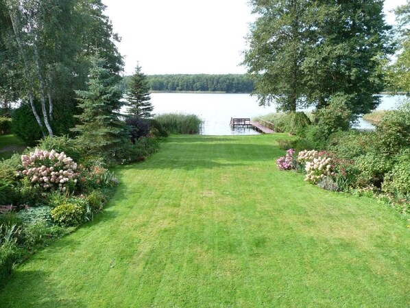 المنطقة المحيطة بالمنشأة