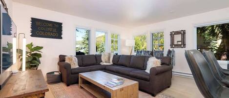 Smart-tv, stereoanlæg, kontorer