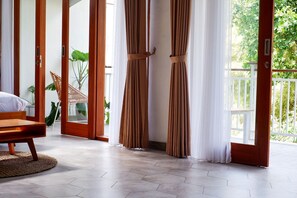 Family Villa | Minibar, in-room safe, individually decorated, individually furnished - The Sloth Bali (Canggu)