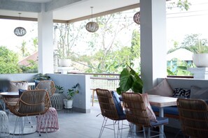 Cafe - The Sloth Bali (Canggu)