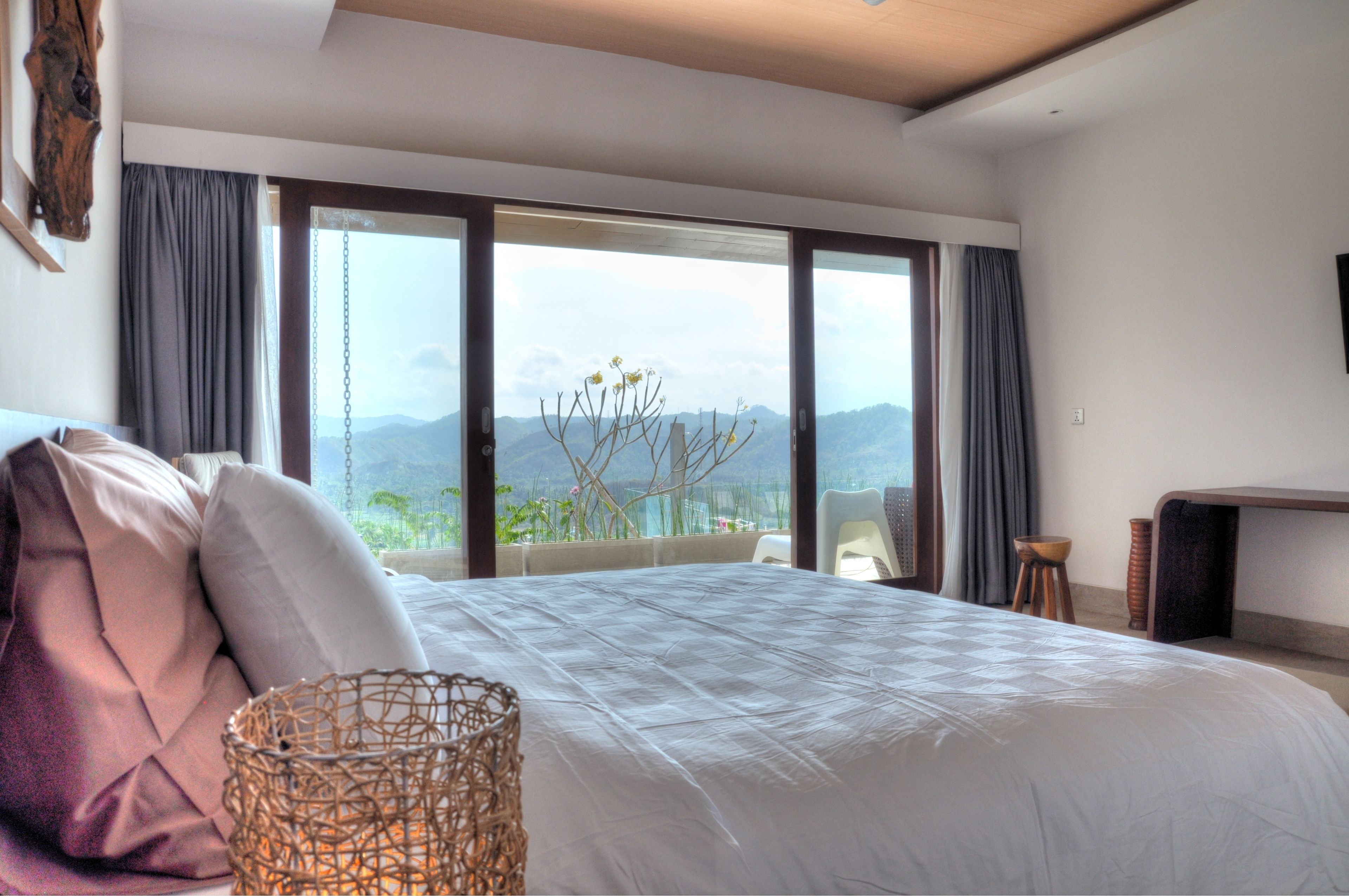 Premium bedding, down comforters, pillowtop beds, minibar