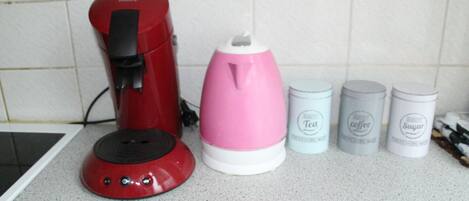 Kaffee und/oder Kaffeemaschine