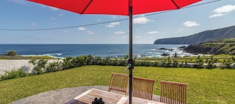 Unforgettable Ocean Views-Spacious Seaside Villa