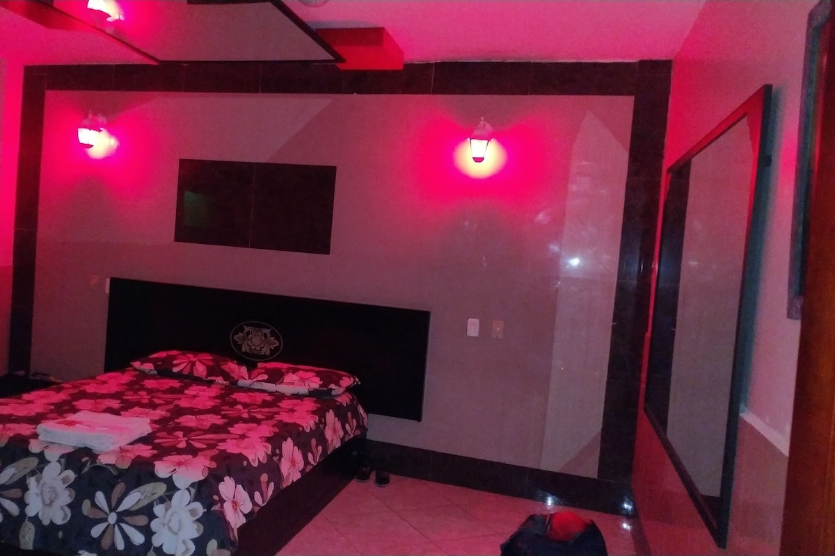 Exclusive Room | Desk, laptop workspace, iron/ironing board, free WiFi