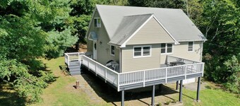Cozy Retreat on Copake Lake in our Charming Home