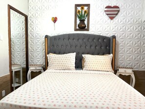 Ropa de cama hipoalergénica, minibar, wifi gratis y ropa de cama 