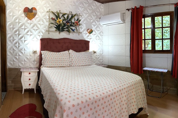 Exclusive Double Room | Hypo-allergenic bedding available, minibar, WiFi (free), bed sheets